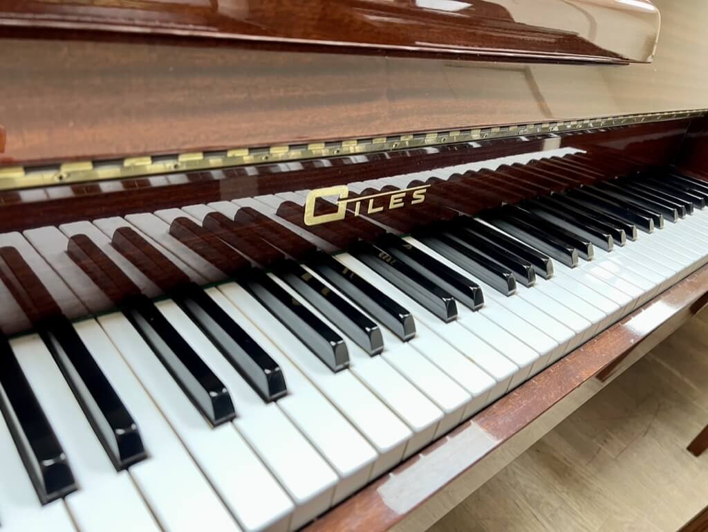 Giles Upright Piano Handel Pianos LTD